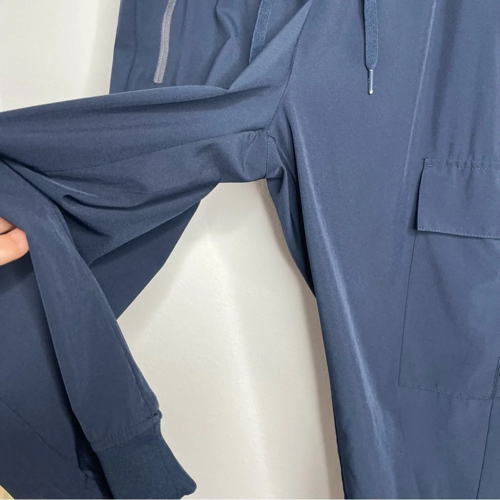 LIBIN Navy Blue Cargo Hiking Capri Pants Size M 2000’s Sporty Retro